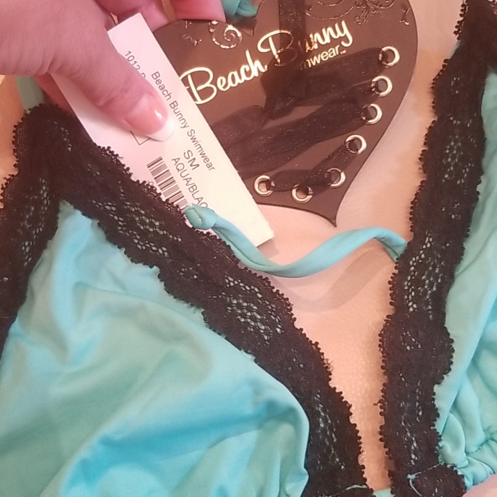 One of a kind Beach Bunny Lady Lace sexy bikini - Picture 4 of 7